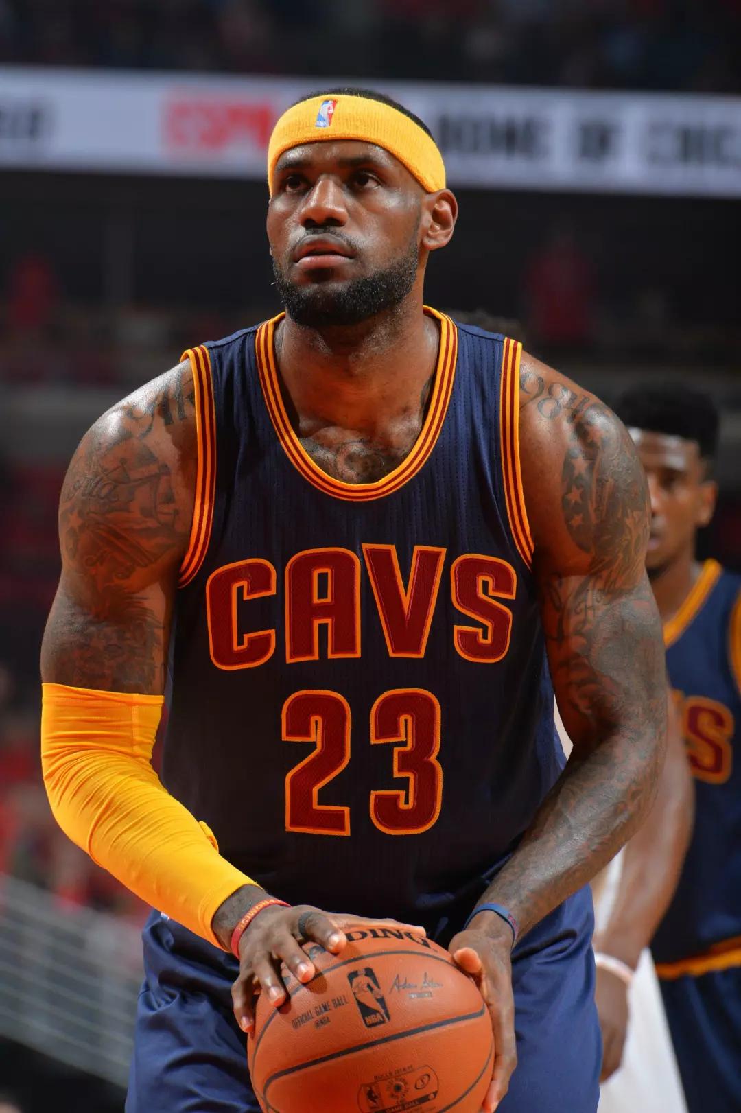 双双失准！阿夫迪亚15中5，格兰特19中6&正负值-32（两人齐陷低迷：阿夫迪亚15投5中，格兰特19投6中且正负-32）