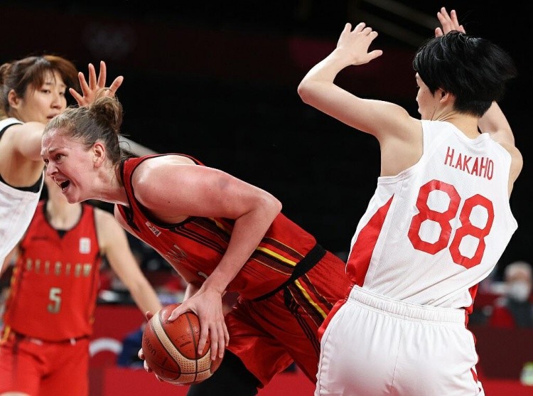 足球国足体脂数据公布，多名球员达标（国足发布体脂率数据，多人符合标准）