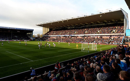 指定山东泰山队参加亚冠，上海上港球迷的建议，无视规则的呓语（让山东泰山参加亚冠？上港球迷此提议不过是无视规则的荒唐之谈）