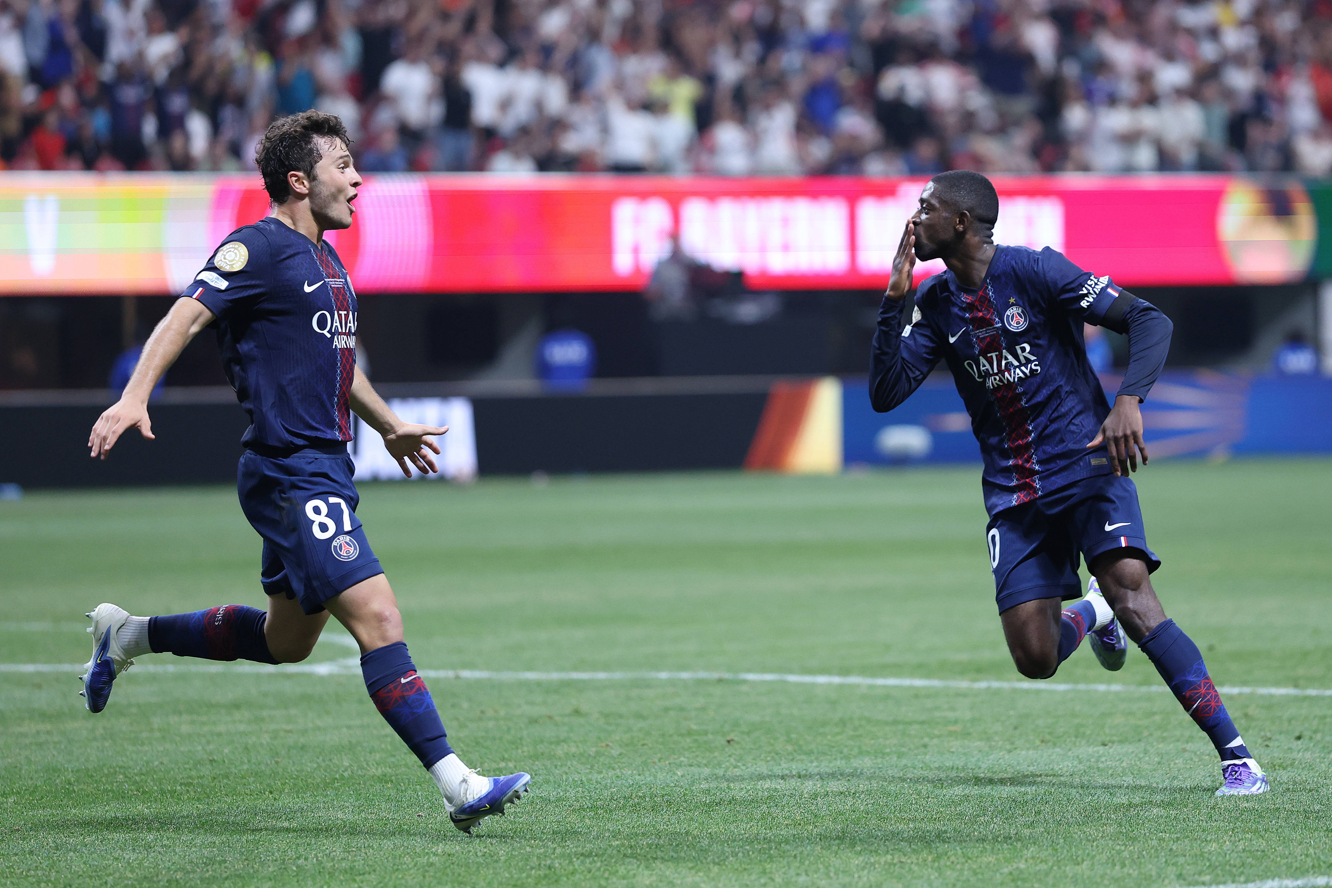 足球中超球队再度更换外援，阵容大洗牌（中超球队再度调整外援，阵容迎来大幅洗牌）