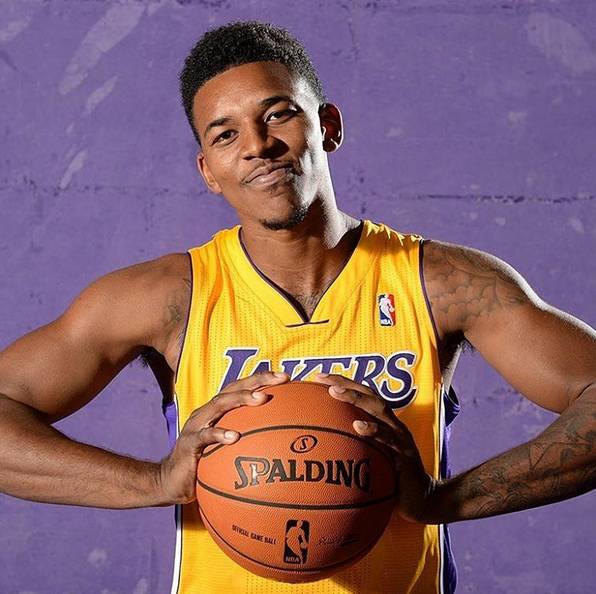 西媒：弗洛伦蒂诺不打算再回应拉波尔塔，他把该说的都说过了（西媒：弗洛伦蒂诺决定不再回应拉波尔塔，称该说的已说尽）