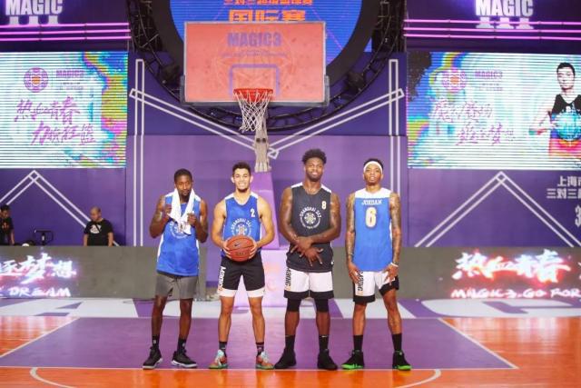 霍福德参加全部训练，坐骨神经痛问题已痊愈（霍福德全面恢复训练，坐骨神经痛已完全康复）