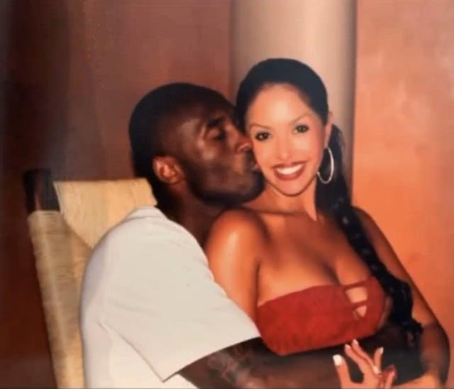 罗马诺：米兰之前就关注过帕尼切利，但白学堡1月不会卖（罗马诺：米兰此前就盯上帕尼切利，白学堡1月不放行）