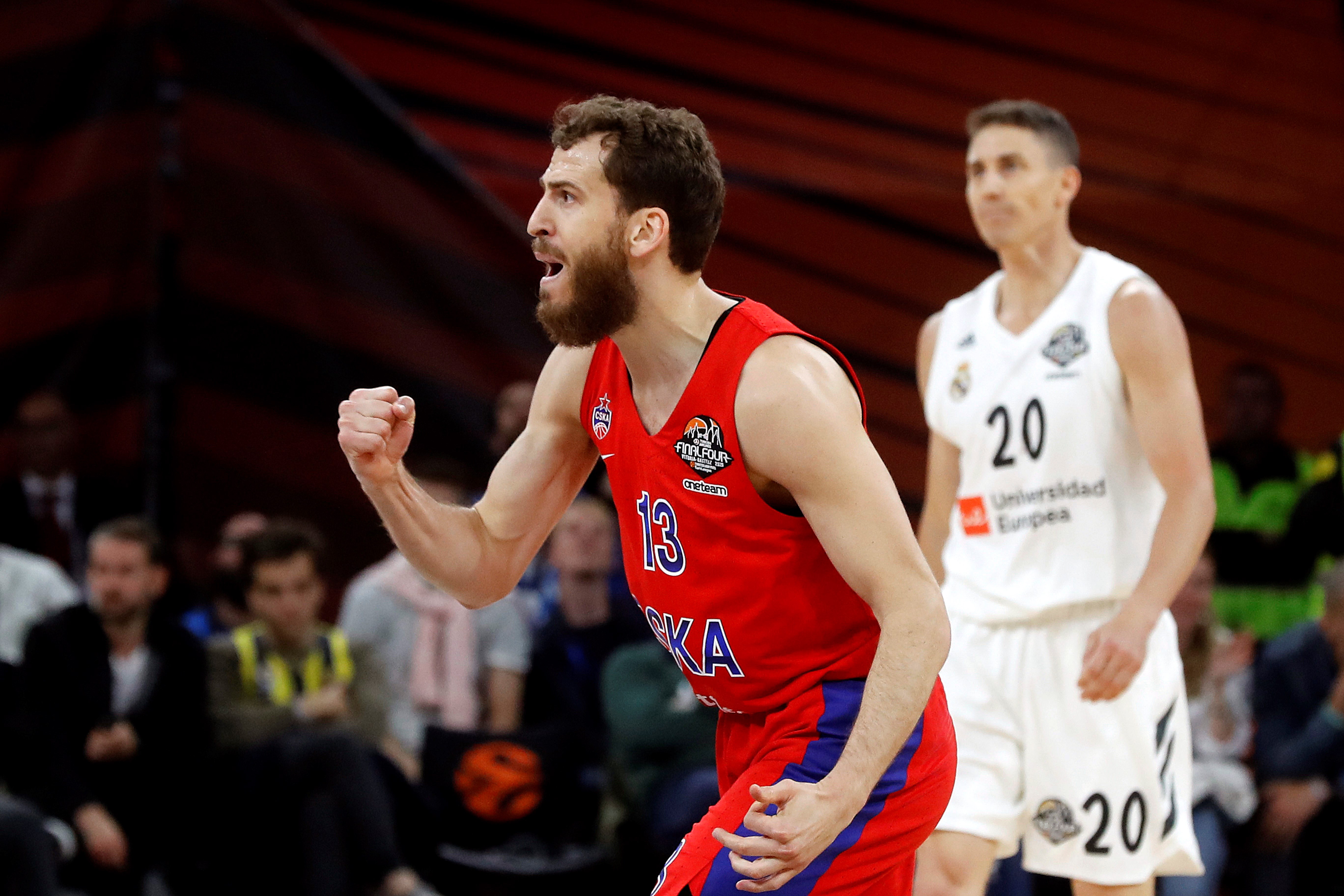 自己来！弗拉格依靠个人能力连续拿分 帮助球队苦苦支撑（弗拉格火力全开连得分，一己之力苦撑球队）