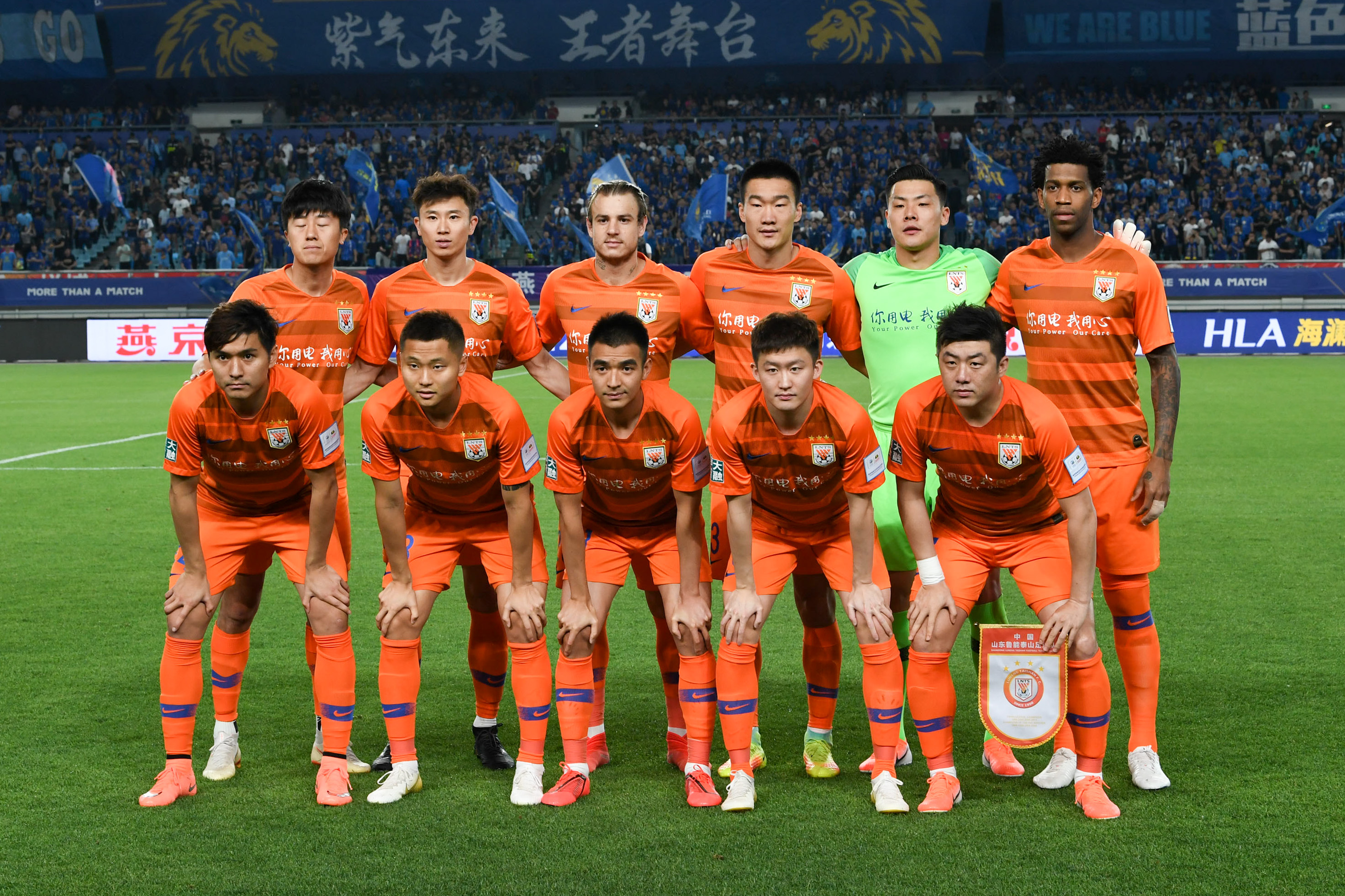 德转列21世纪参与进球榜：梅西1339球居首，C罗1253球第二（德转发布21世纪进球参与榜：梅西以1339球领跑，C罗1253球位居第二）