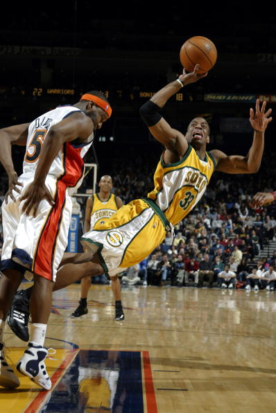 里肯谈阿德耶米武器风波：他很懊悔，同样也没人因此受到伤害（里肯评阿德耶米持械风波：他已深表悔意，未造成任何伤害）